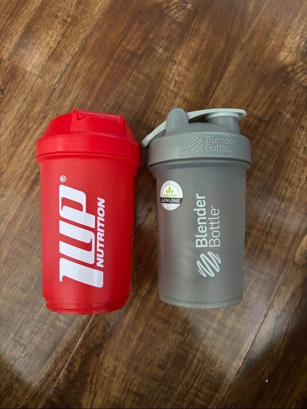 BlenderBottle Classic Shaker Bottle - Gray